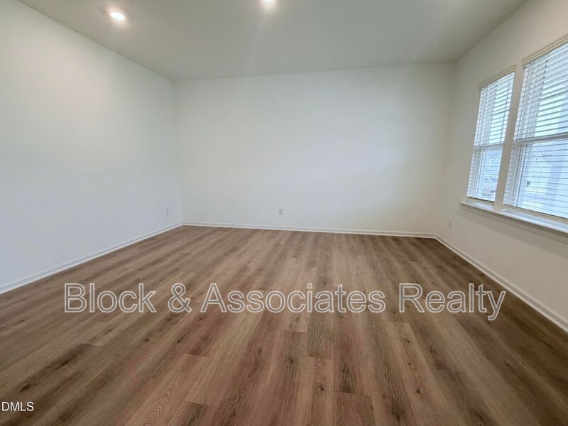 611 Contento Ct – photo 4