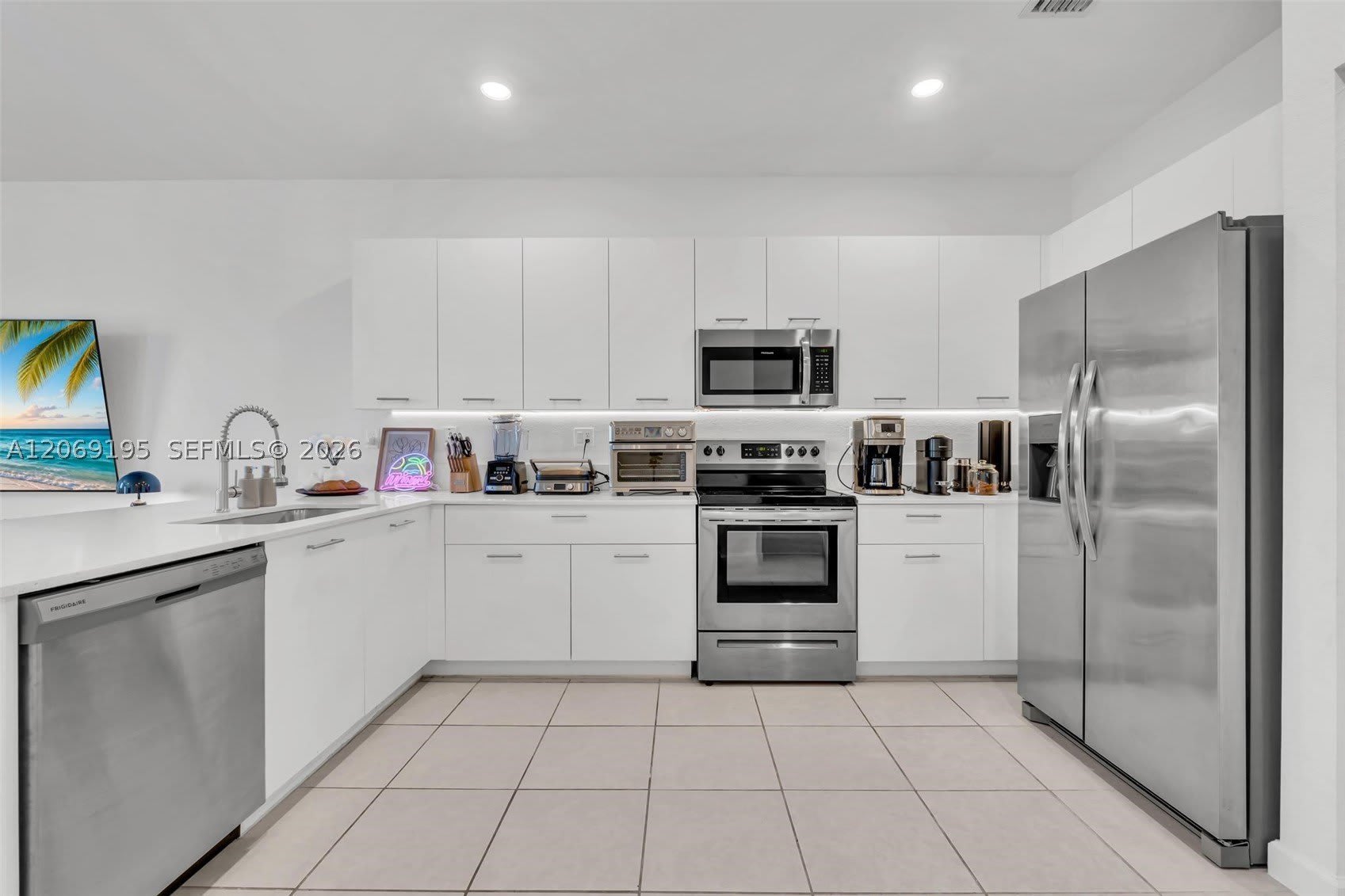12613 Nw 23Rd Pl – photo 2