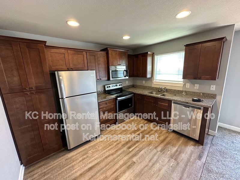 10541 Kane Dr – photo 4