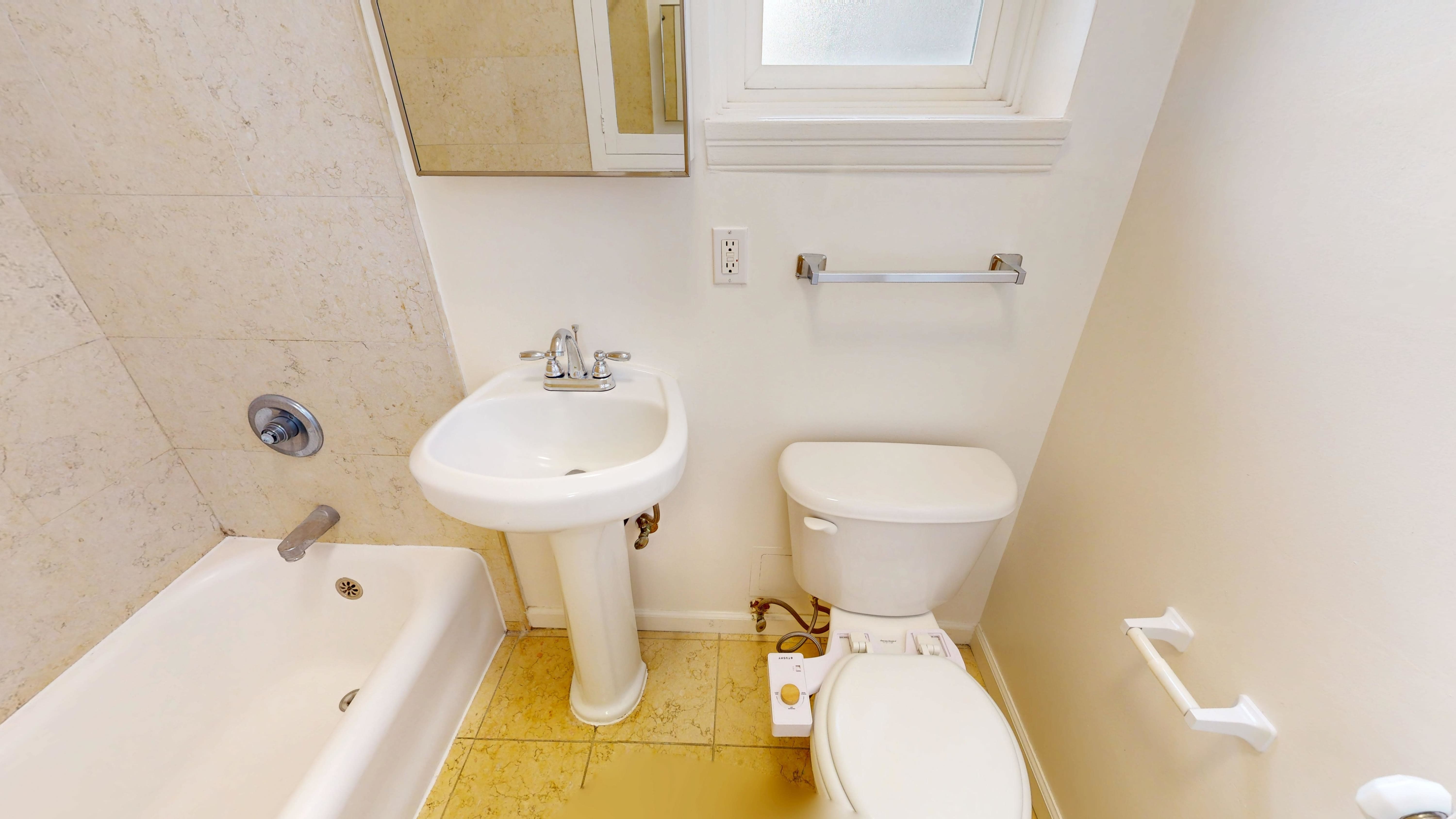 1735 Van Ness – photo 4