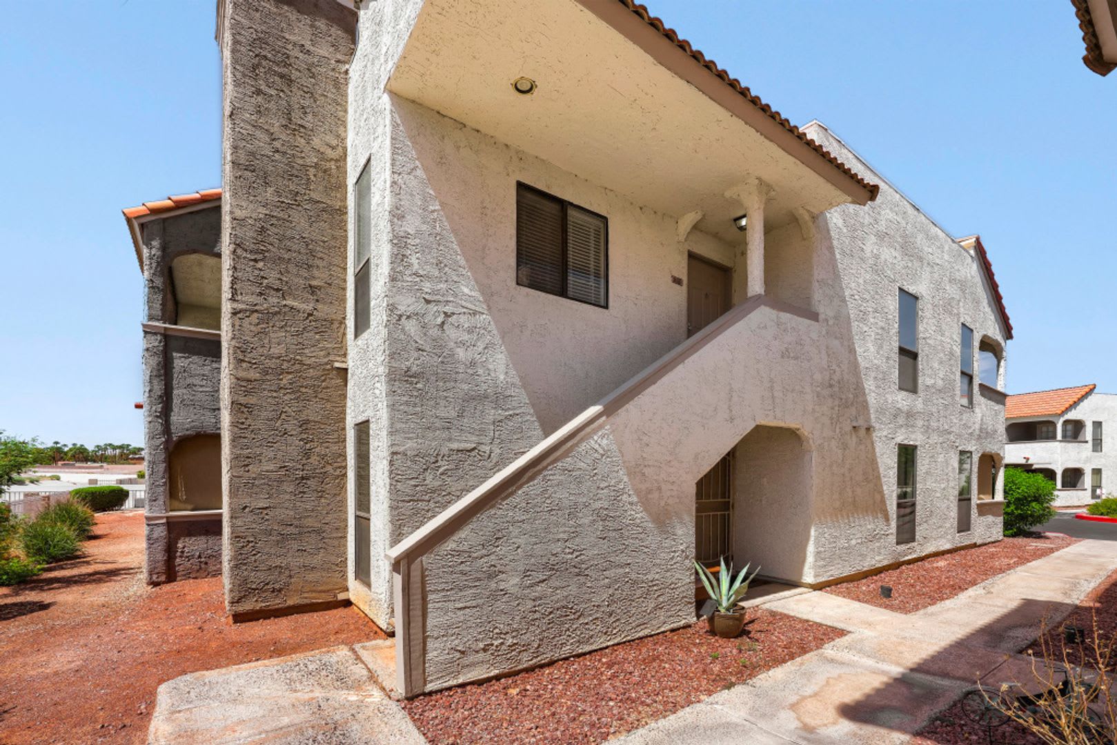 Clean 2 Bedroom 2 Bath Henderson Condo – photo 2
