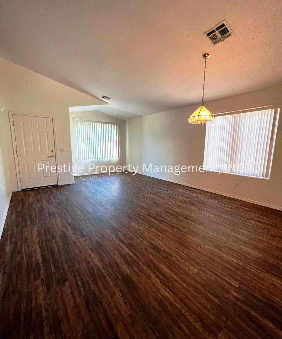 Lovely 4/2 Rita Ranch Home- It Could Be Yours ( – photo 5
