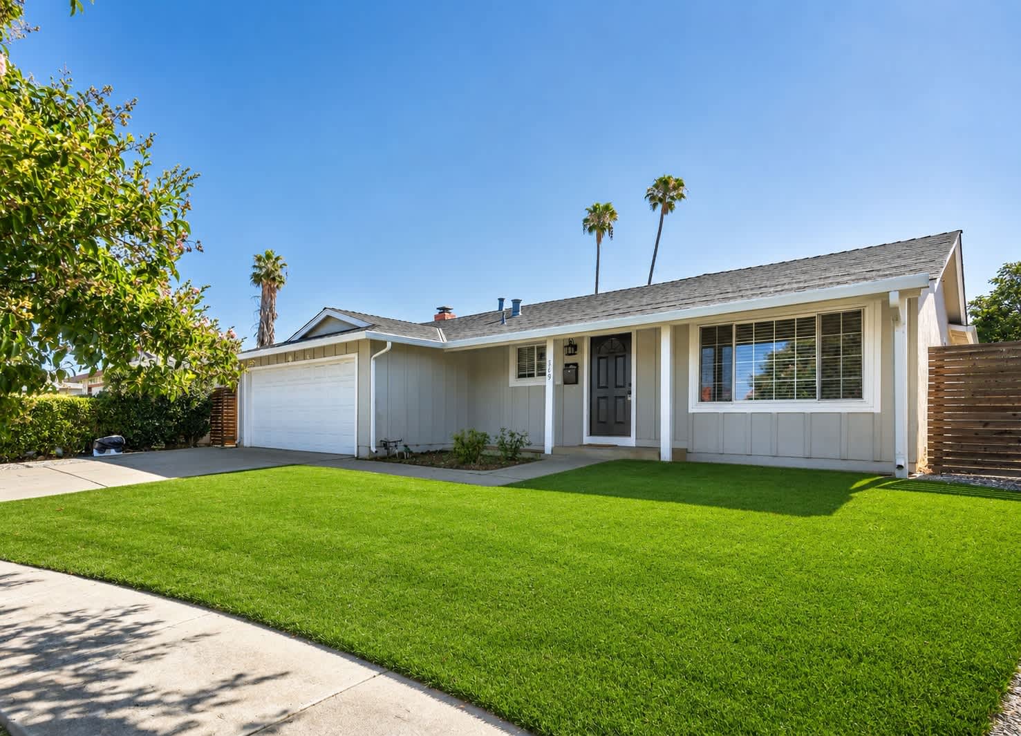2869 Fairfax Ct – photo 2