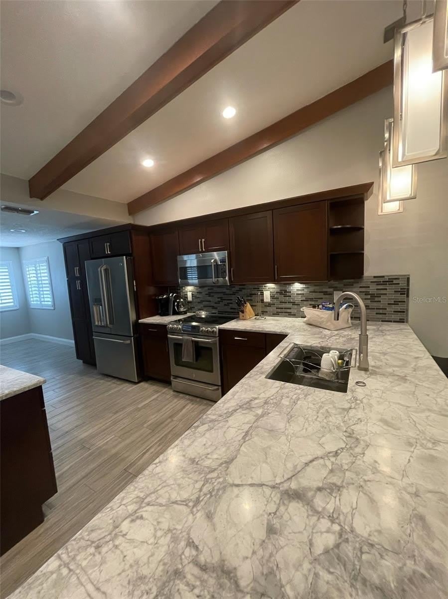 1450 MAHOGANY Lane – photo 3
