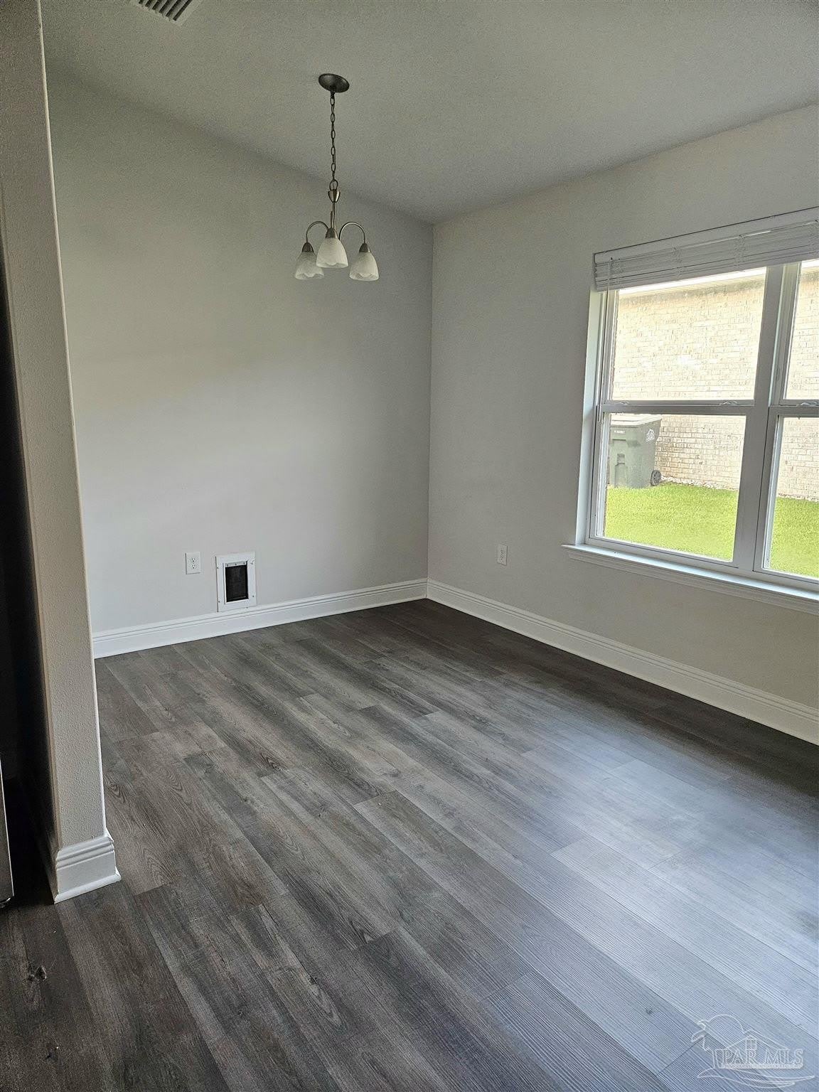 5022 Quarter Deck St – photo 2