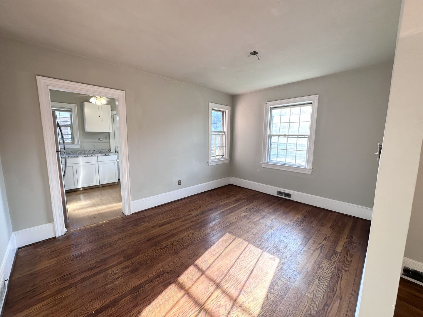 Charming 4-Bedroom Brick Home on Spacious Lot in Suffolk – photo 5