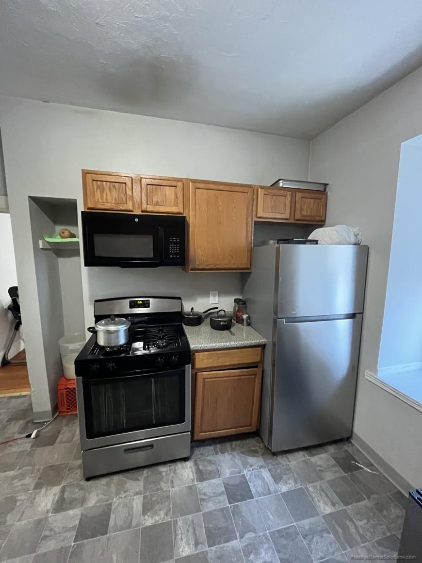 172 Bigelow St – photo 2