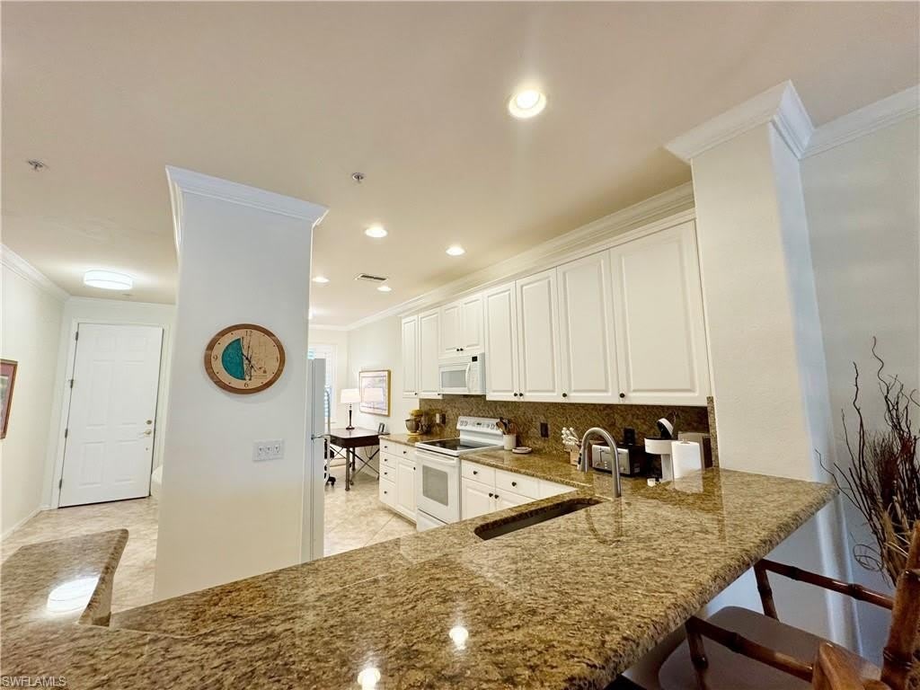 4884 Hampshire Ct – photo 4