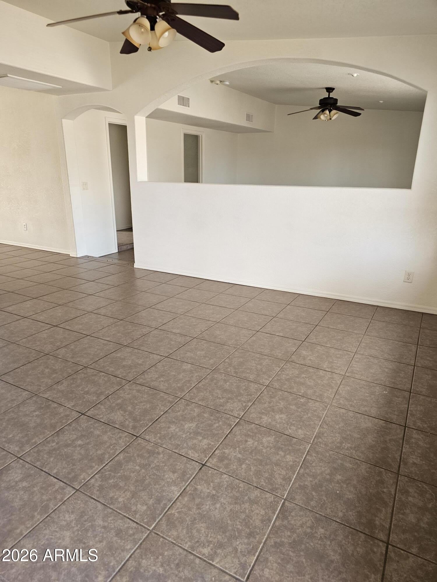 5018 E EVERGREEN Drive – photo 3