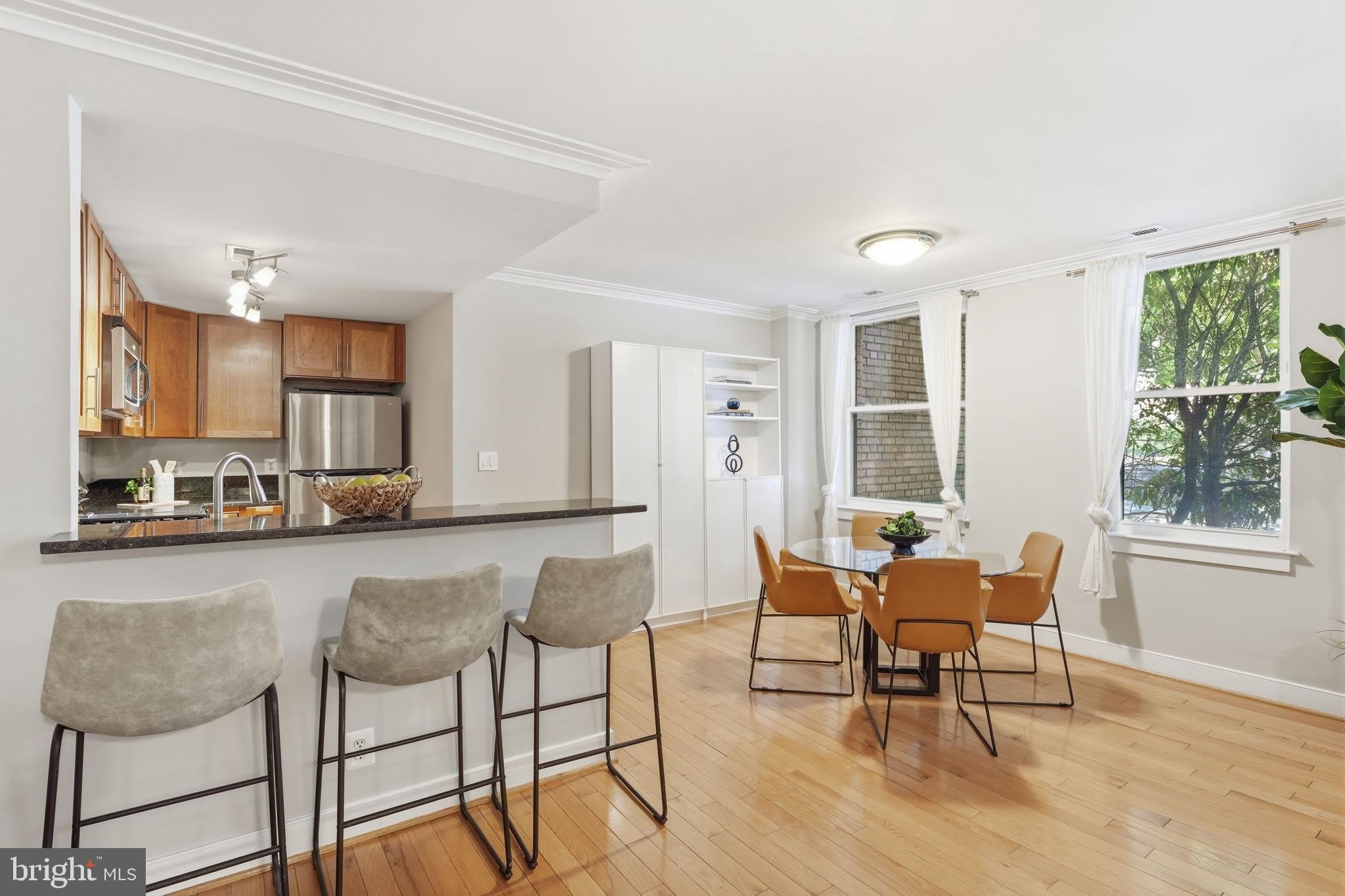 14 S Street NE – photo 5
