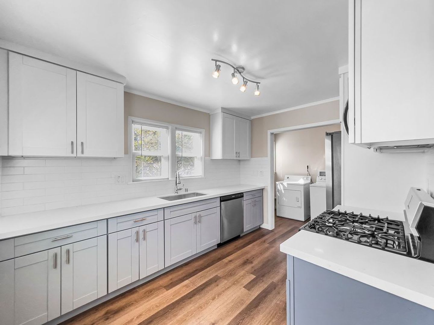 San Diego Paradise Hills Renovated 2 bd/1 ba Home w/ A/C and Private Yard – photo 2