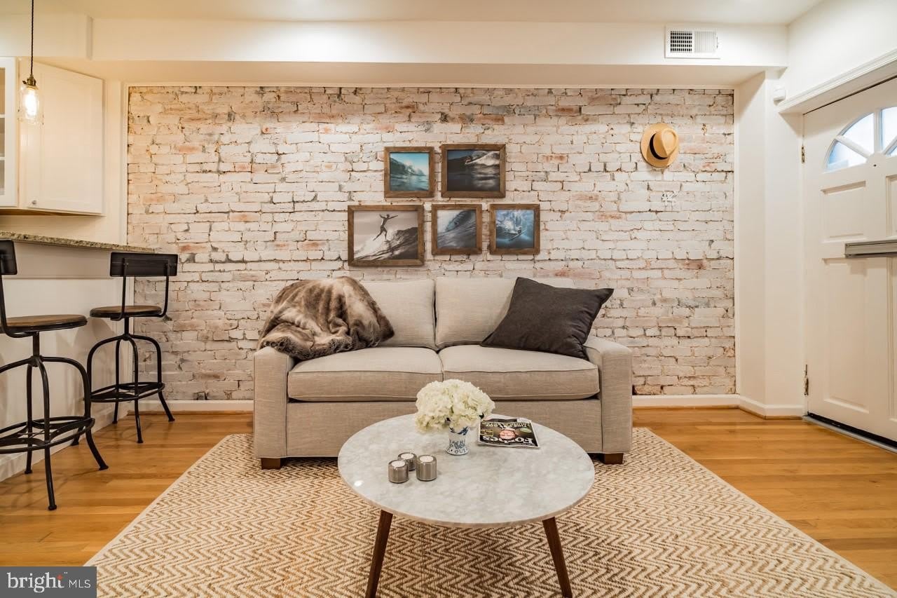 619 11TH Street NE – photo 3