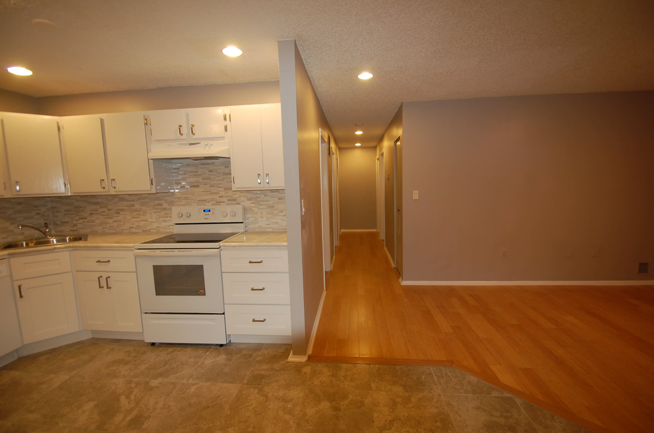 66 Canterbury Court – photo 4