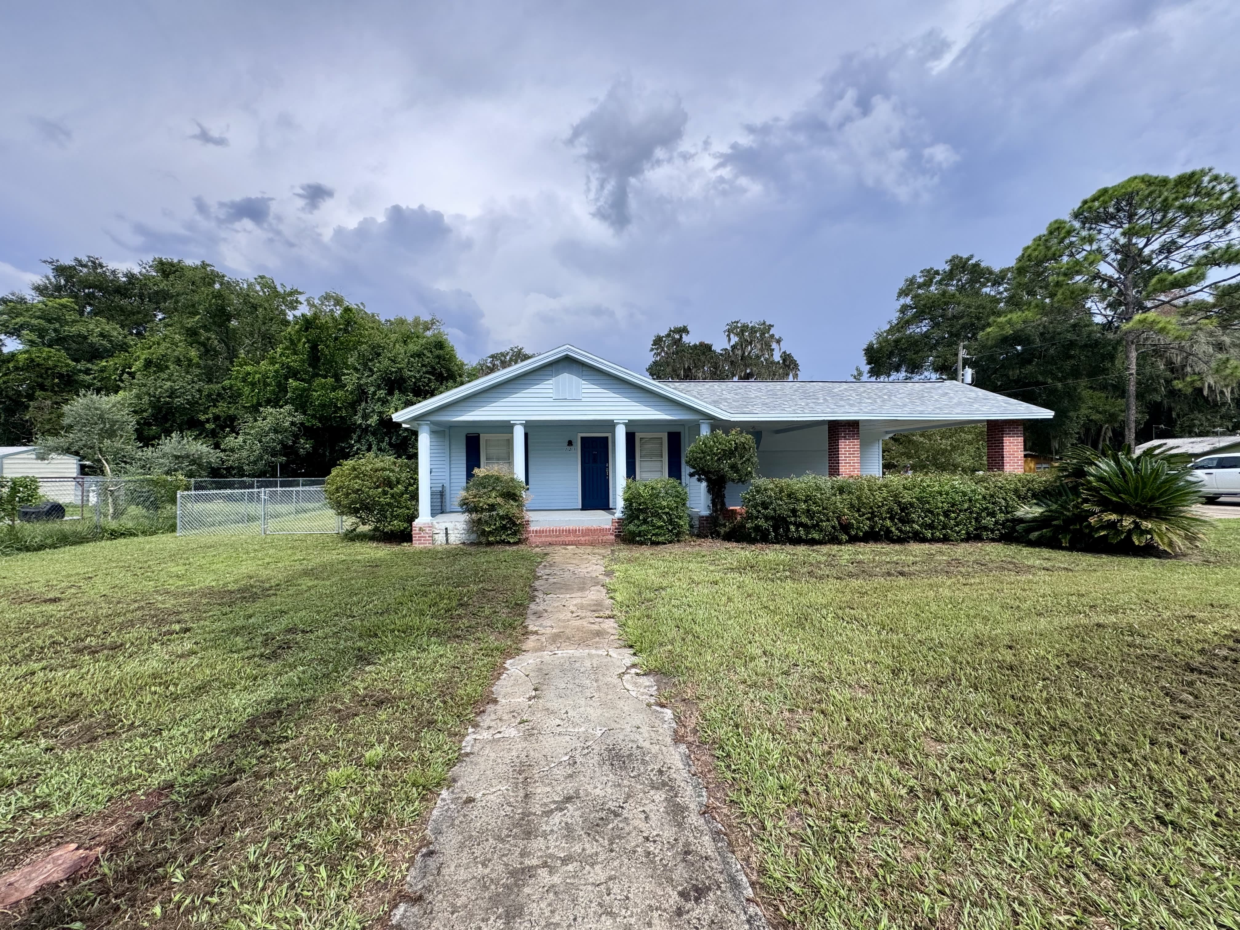 123 Se 1St St – photo 1
