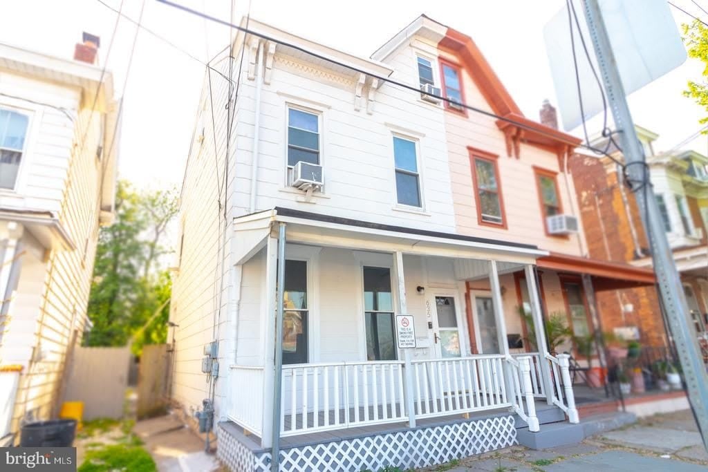 635 CHAMBERS STREET – photo 2