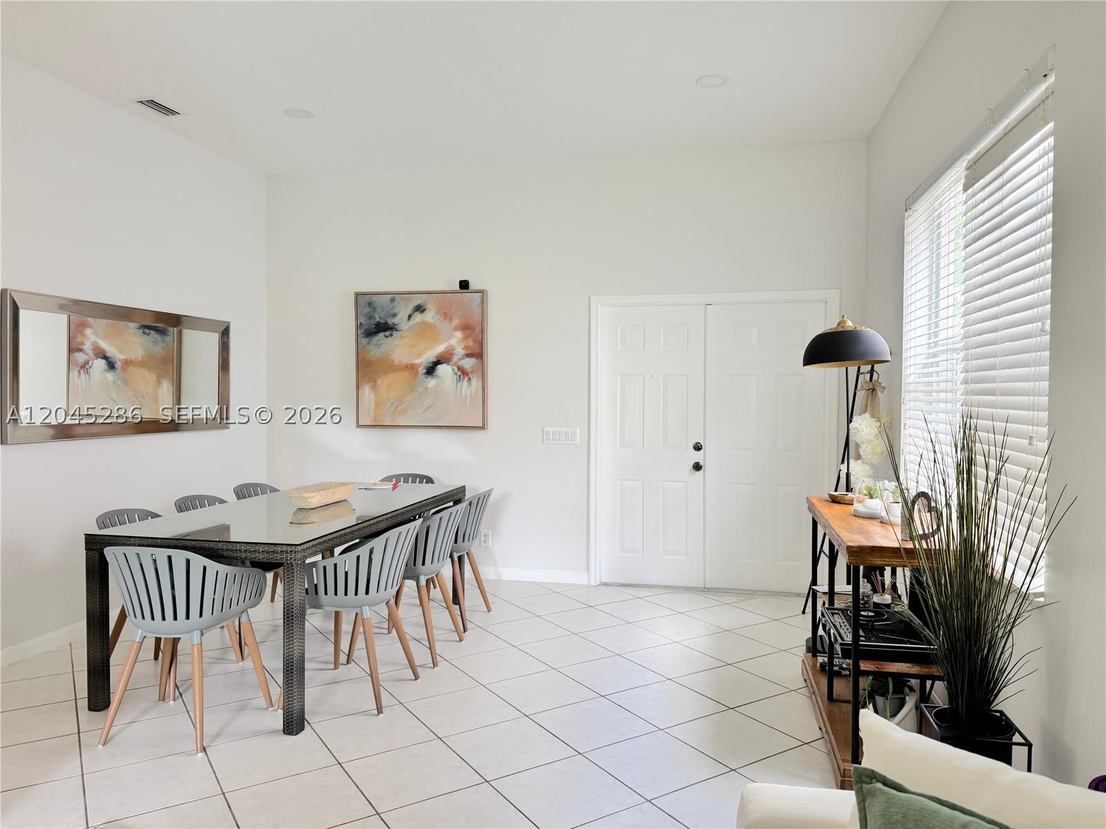 1074 Bluewood Ter – photo 4