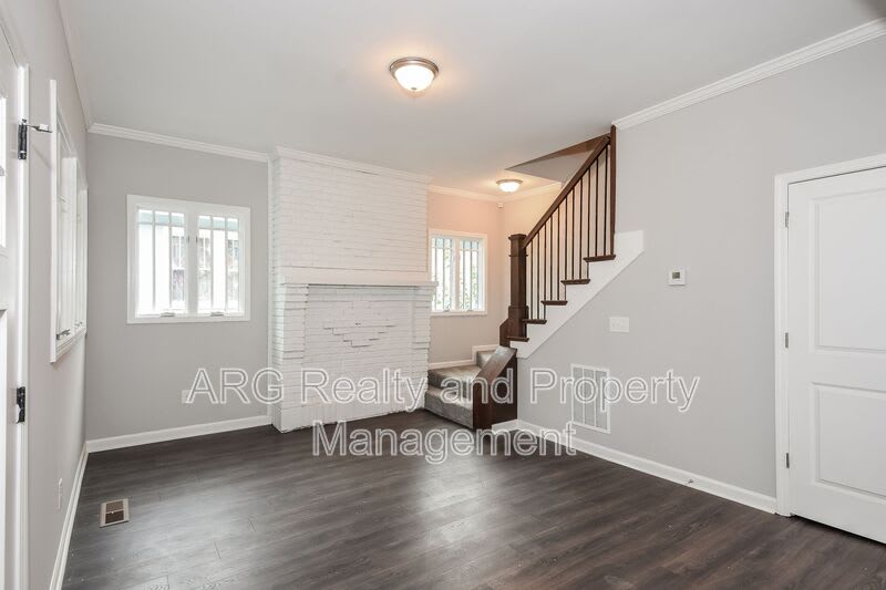 393 Atwood ST Sw – photo 3