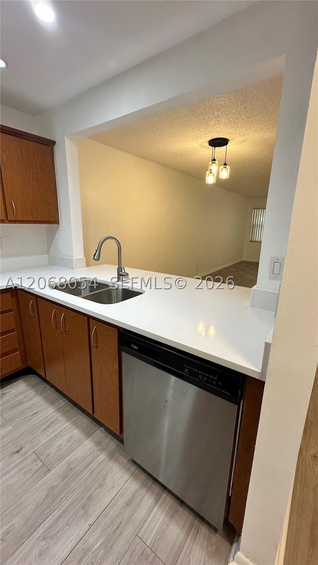 2902 SW 21st Ter – photo 5