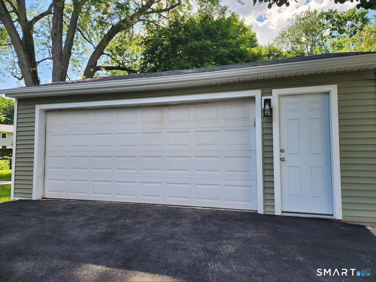 44 Rosewood Avenue – photo 4