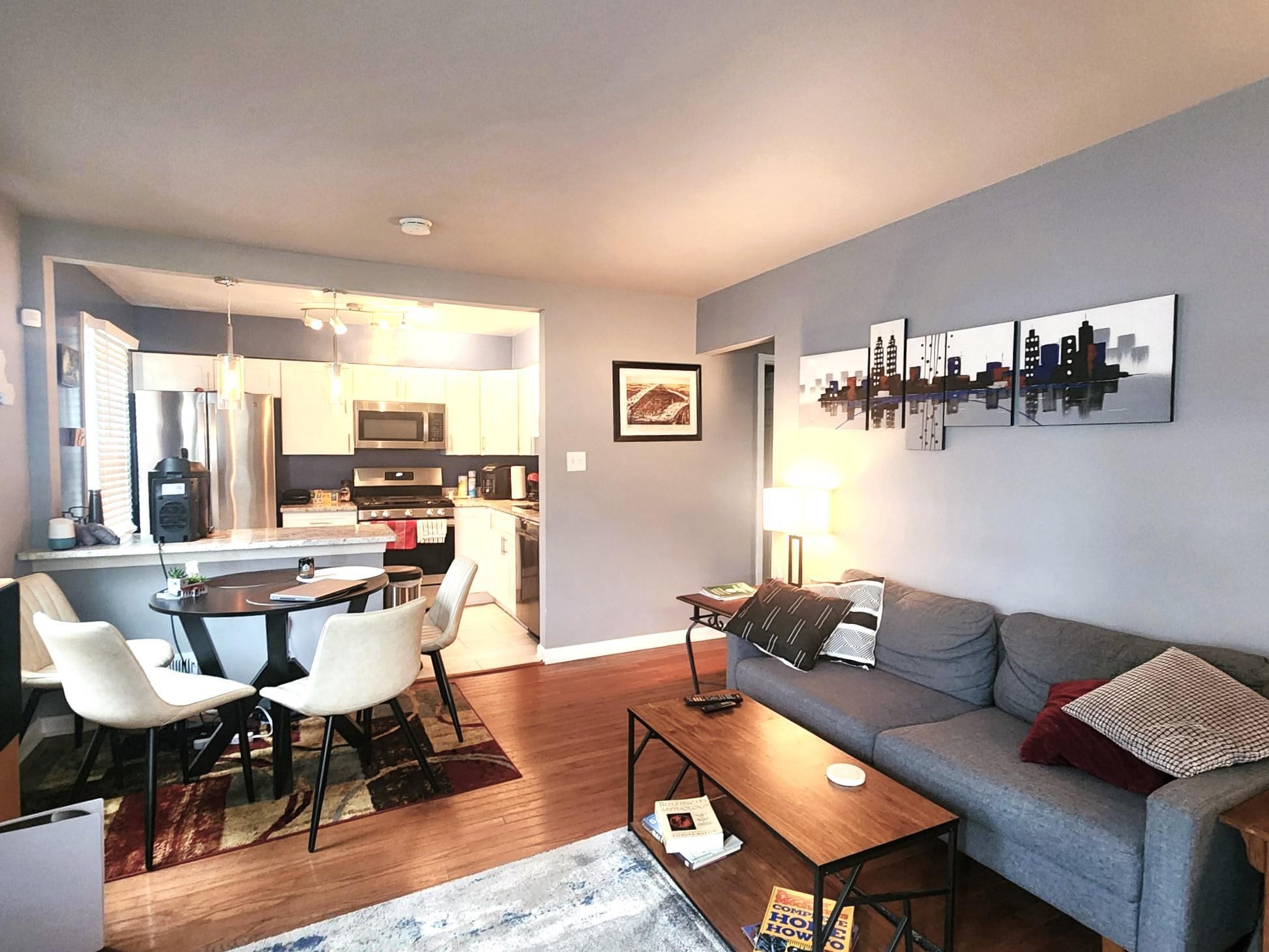 502 Lincoln St – photo 3