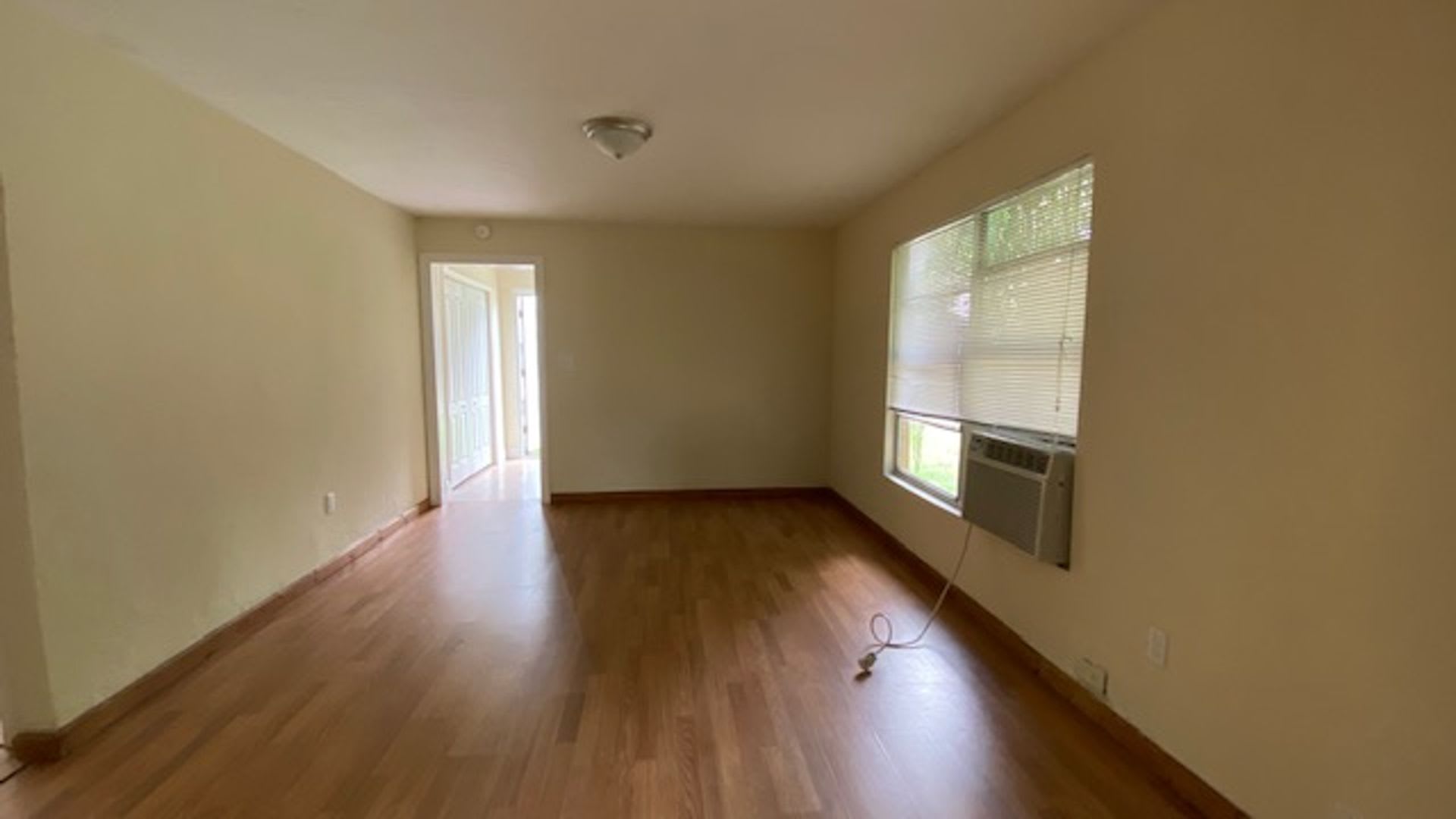 Spacious 7BR Home in Orlando – Ideal for Large Families or Shared Living! – photo 4