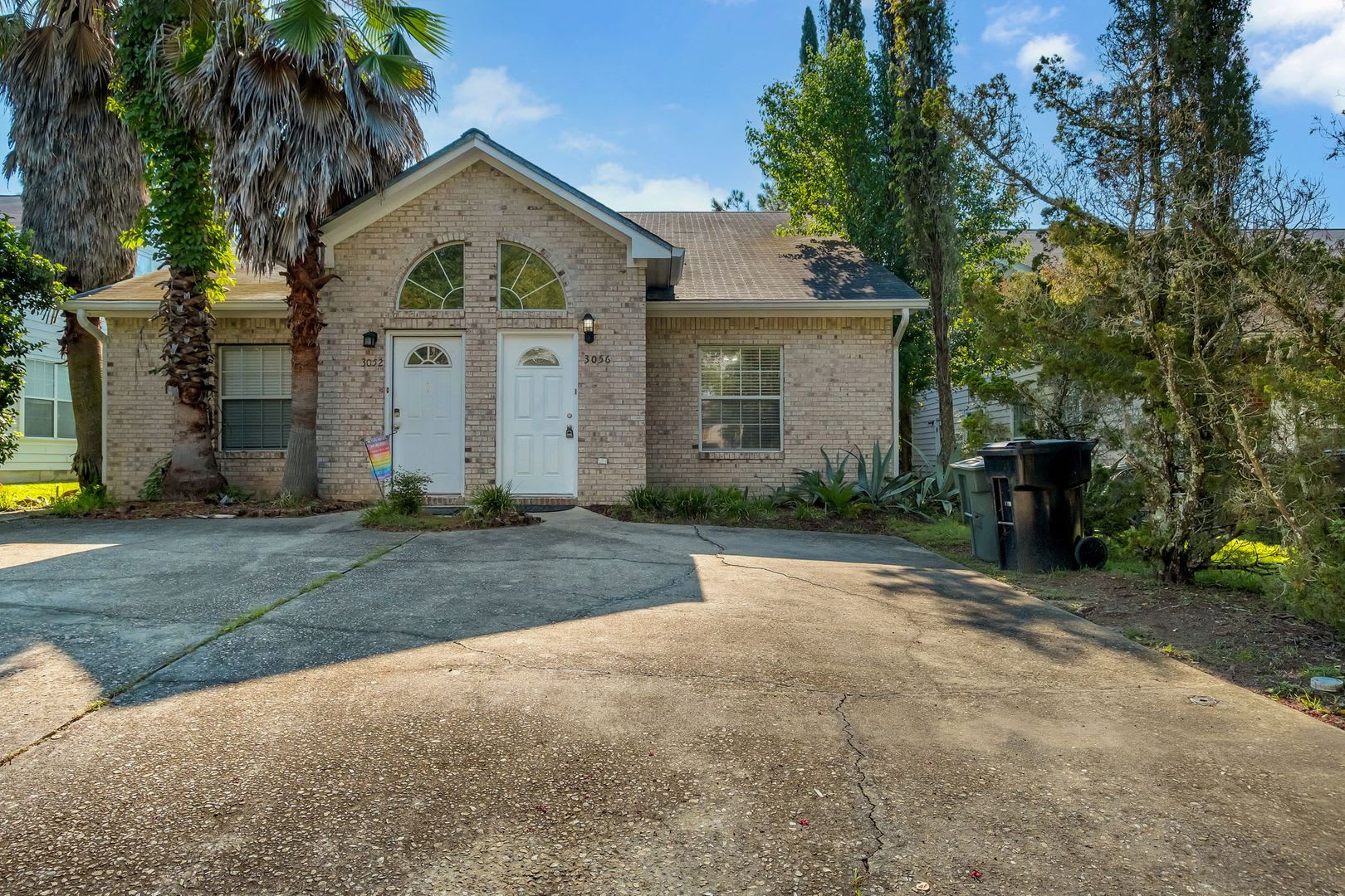 Ne Tallahassee Townhome With Community Pool – photo 1