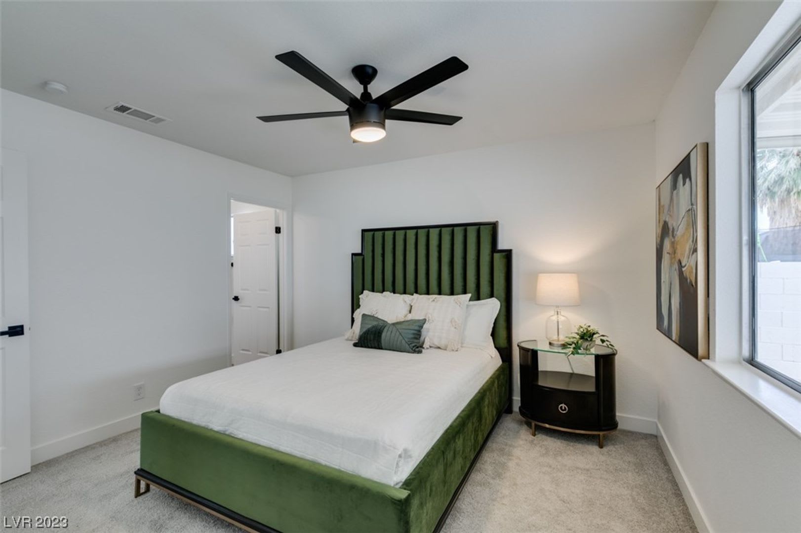 **COMING SOON** Beautifully Remodeled 3 Bedroom Home in Henderson – photo 4