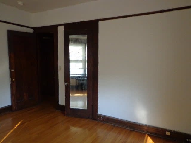 111 E Gorham – photo 5