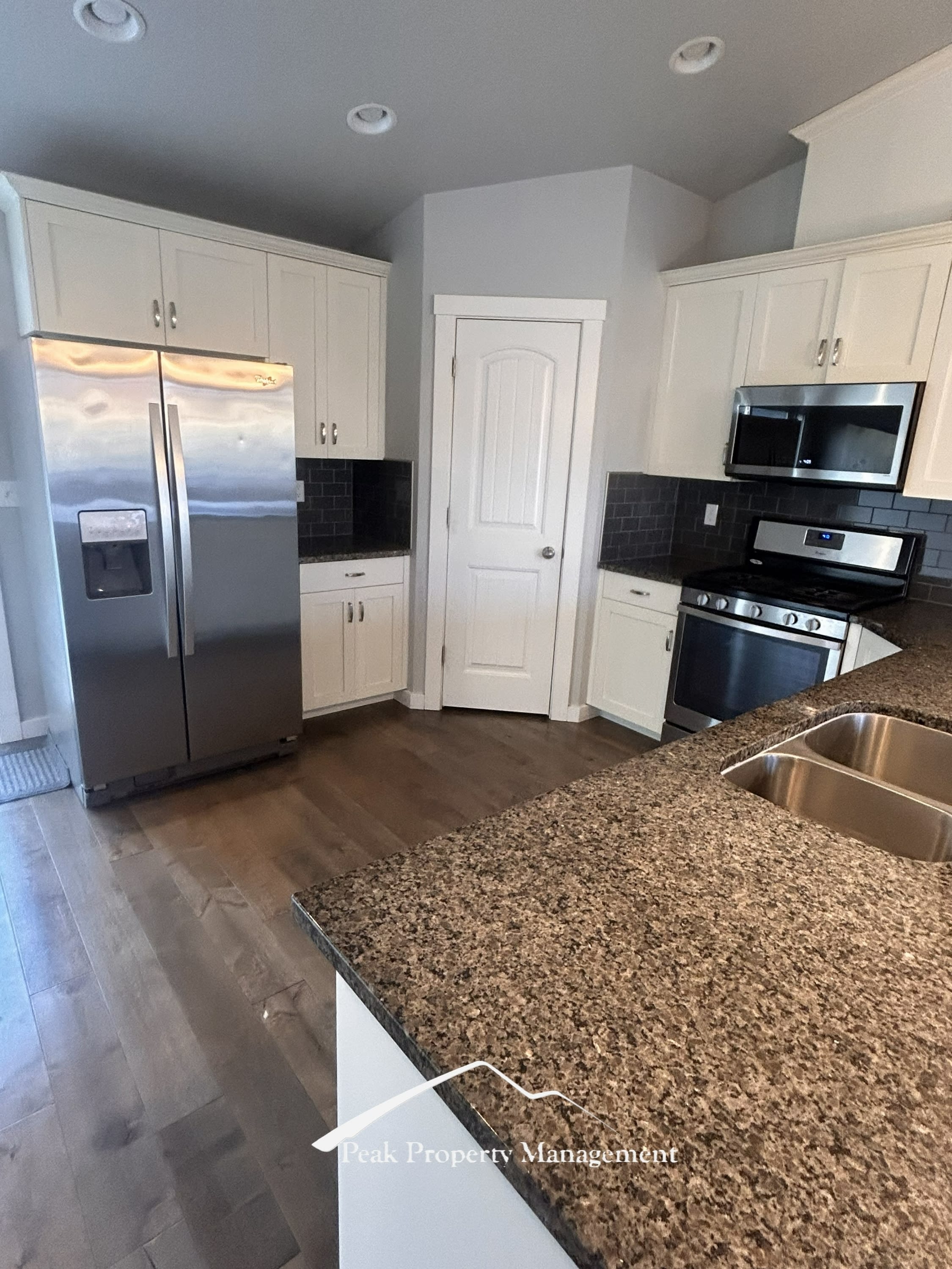 2070 Kelly Drive – photo 4