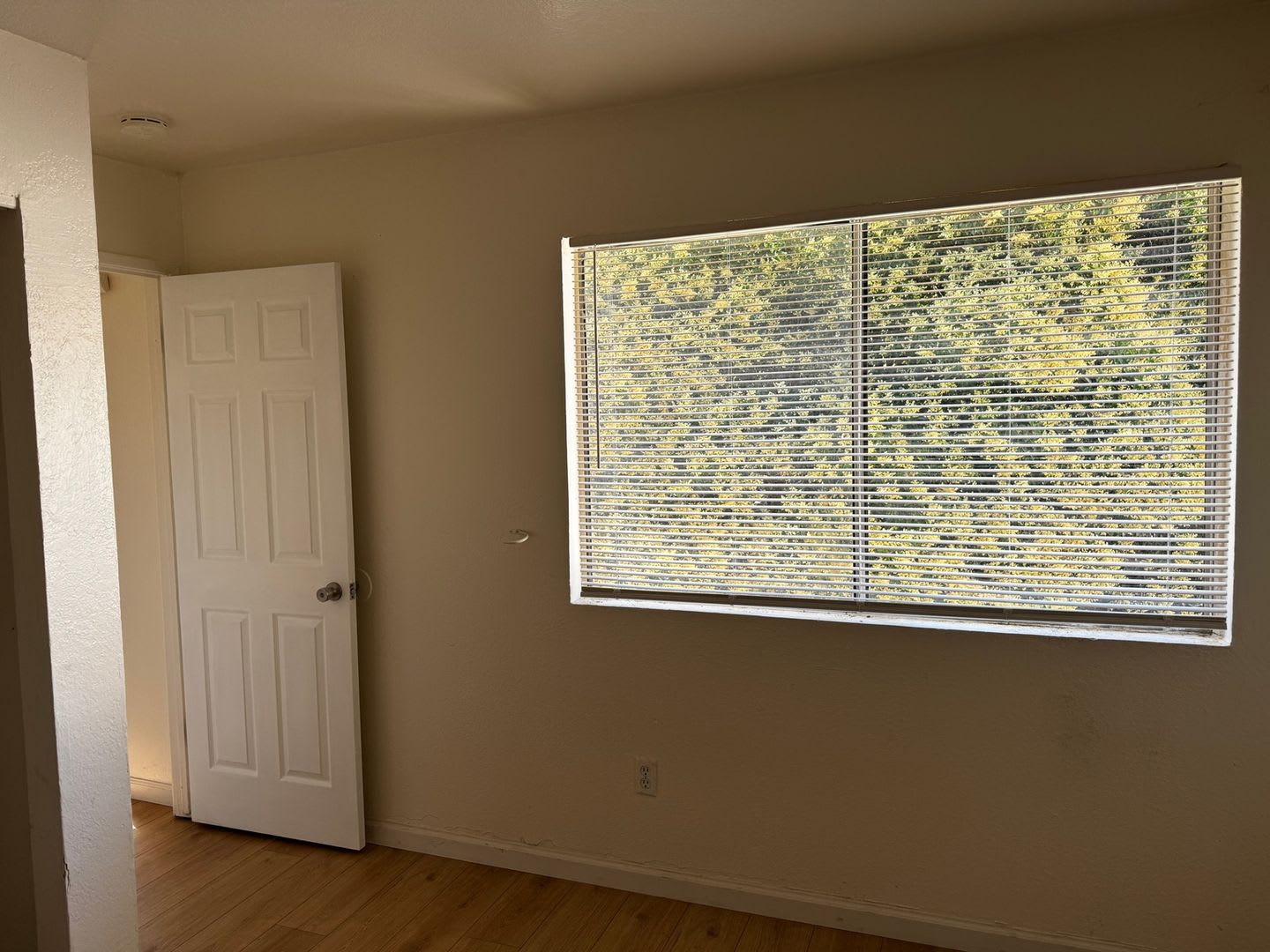 Charming 3BR Home in Stockton – photo 3