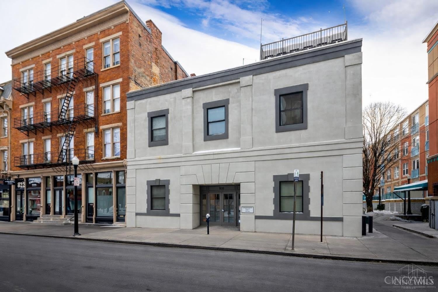 808 Elm Street – photo 3