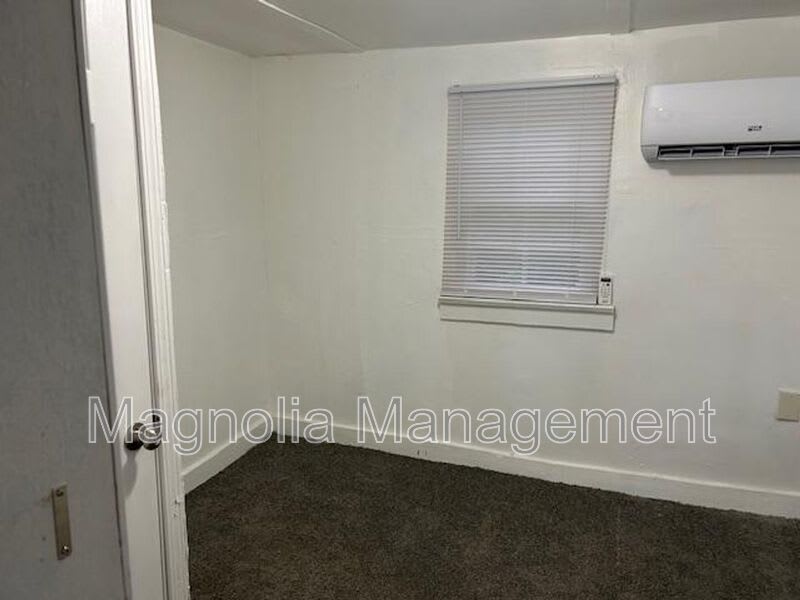 208 First St. – photo 3