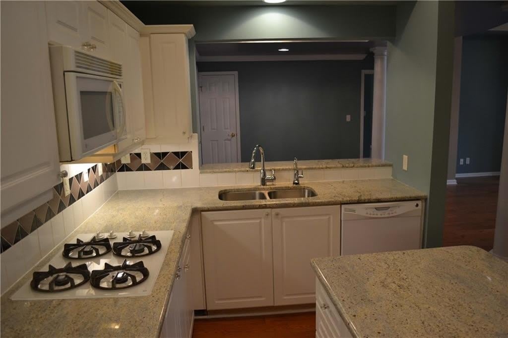 3047 Lenox Road – photo 3