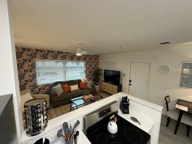 524 Eastwind Drive – photo 3