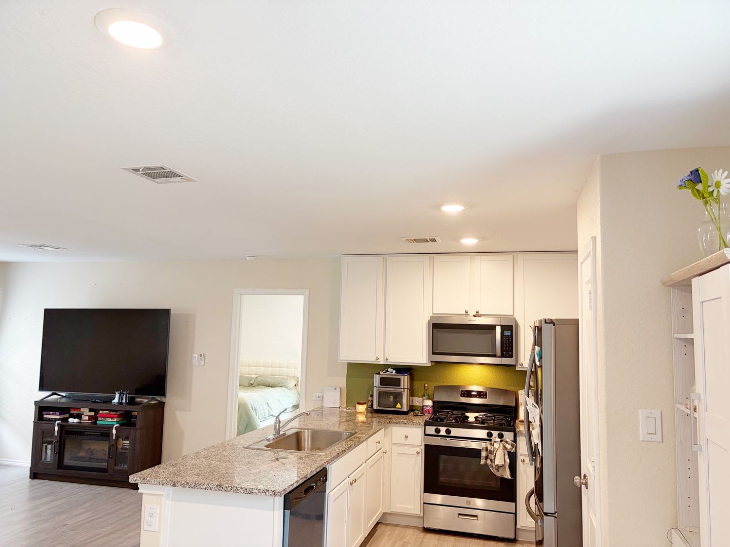 8935 Astral Pl – photo 5