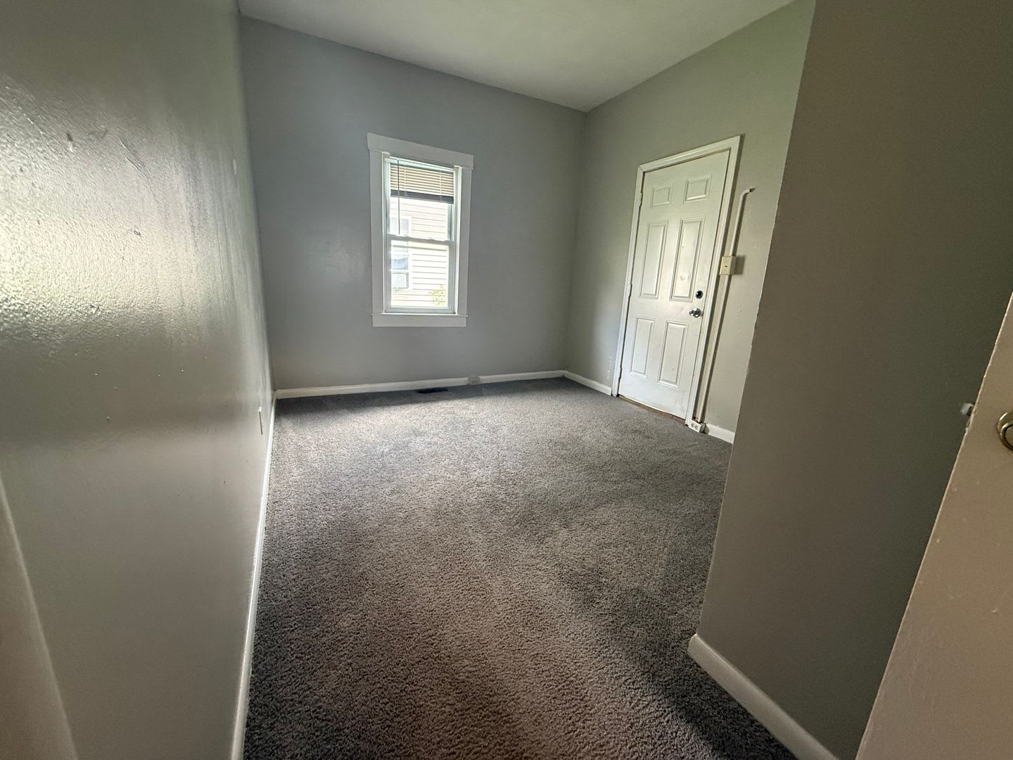 For Rent: 509 W 8th St! 3 Bed / 1 Bath House — Pet Friendly! Washer & Dryer Hookups! – photo 4