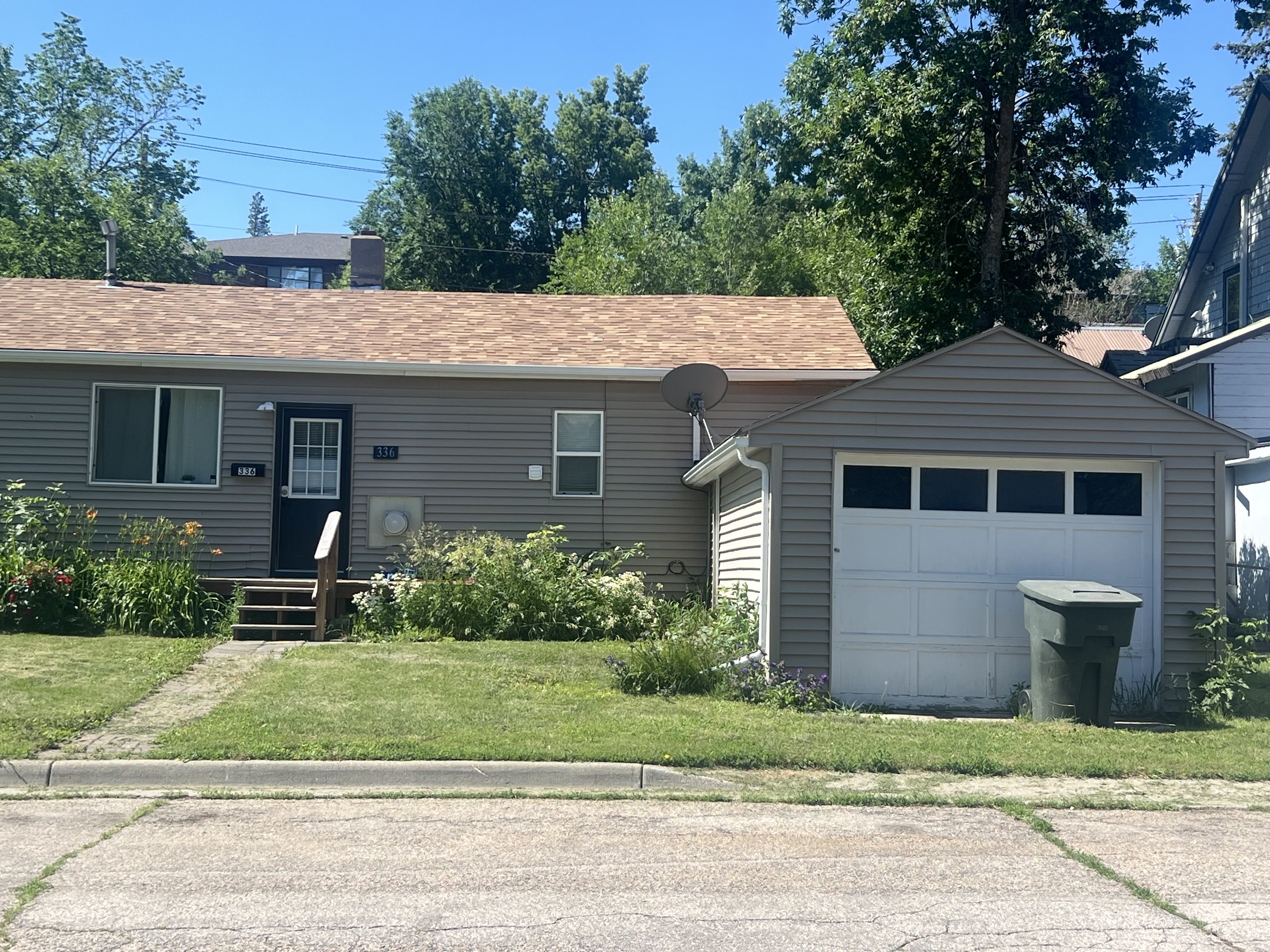 336 Main St – photo 2