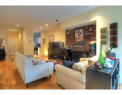 407 Marlborough St – photo 3