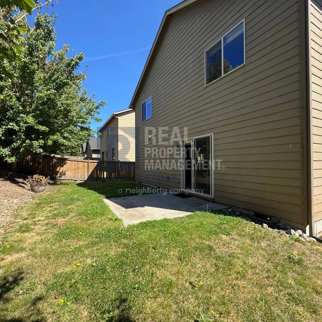 Spacious 4 Bedroom Lacey Home With Loft A C Fenced Yard 2 Car Garage – photo 4