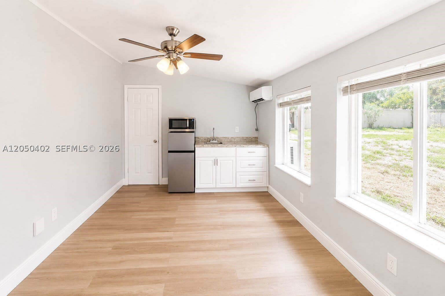 2511 SW 3rd St – photo 1