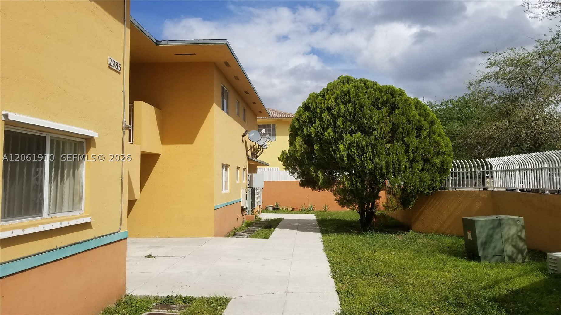 2985 W 80th St – photo 1