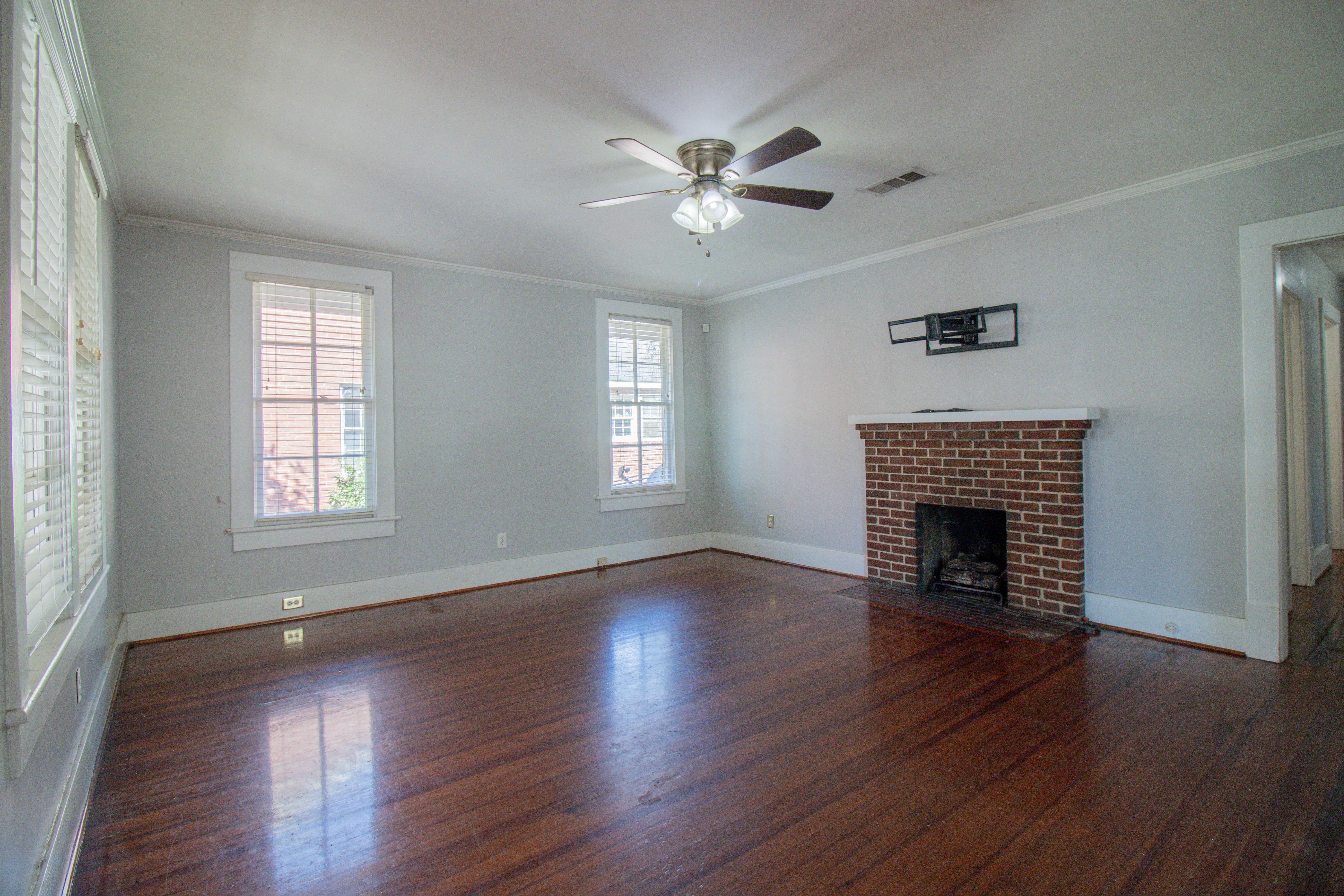 1323 32nd St – photo 4