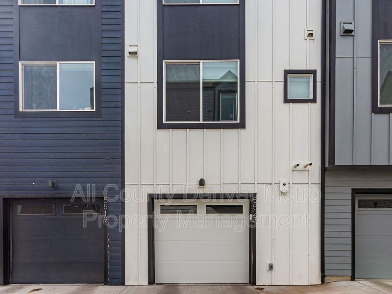5523 W 10th Ave – photo 2
