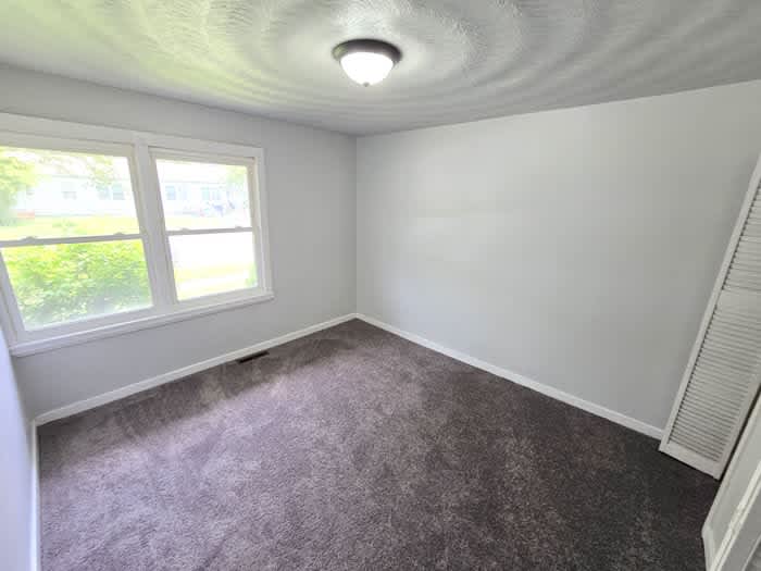 370 Carver Circle – photo 3