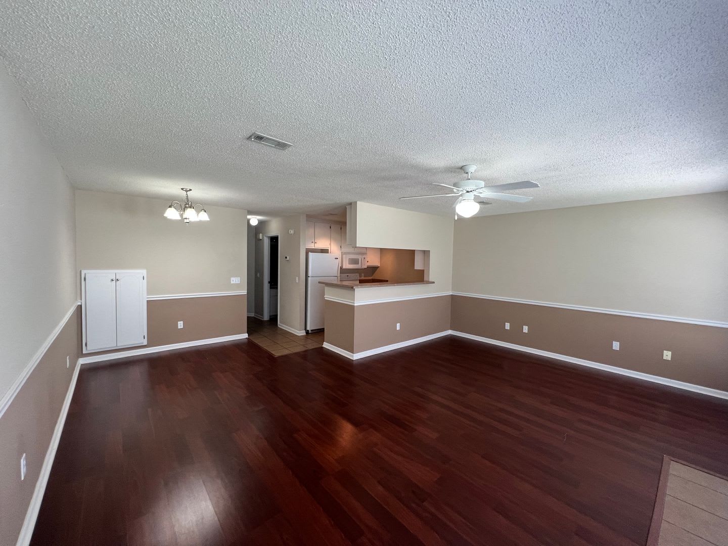 205 Wakefield Way, Enterprise – photo 4
