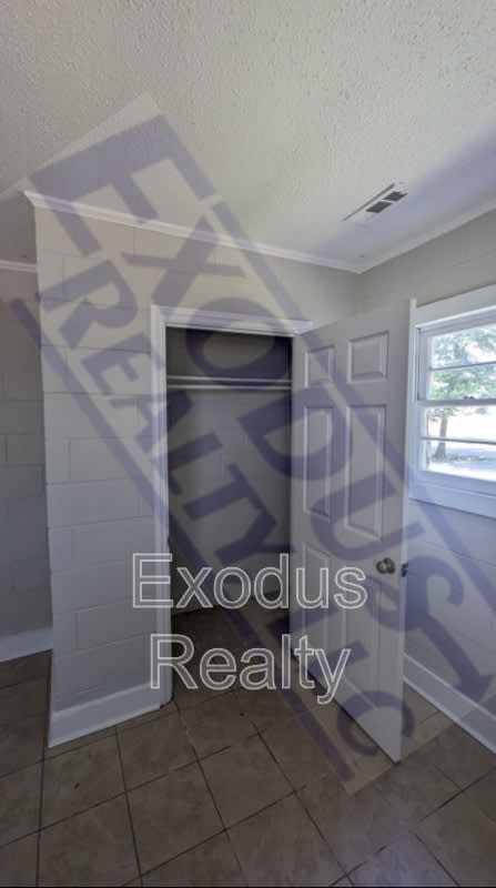 506 Maple – photo 4