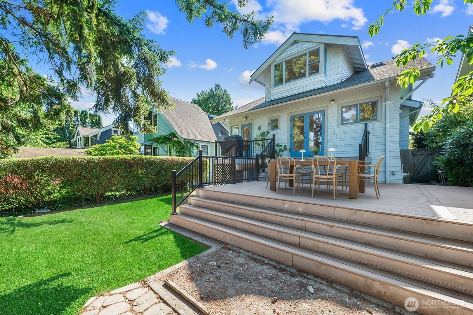 Spacious Ravenna Craftsman! – photo 1