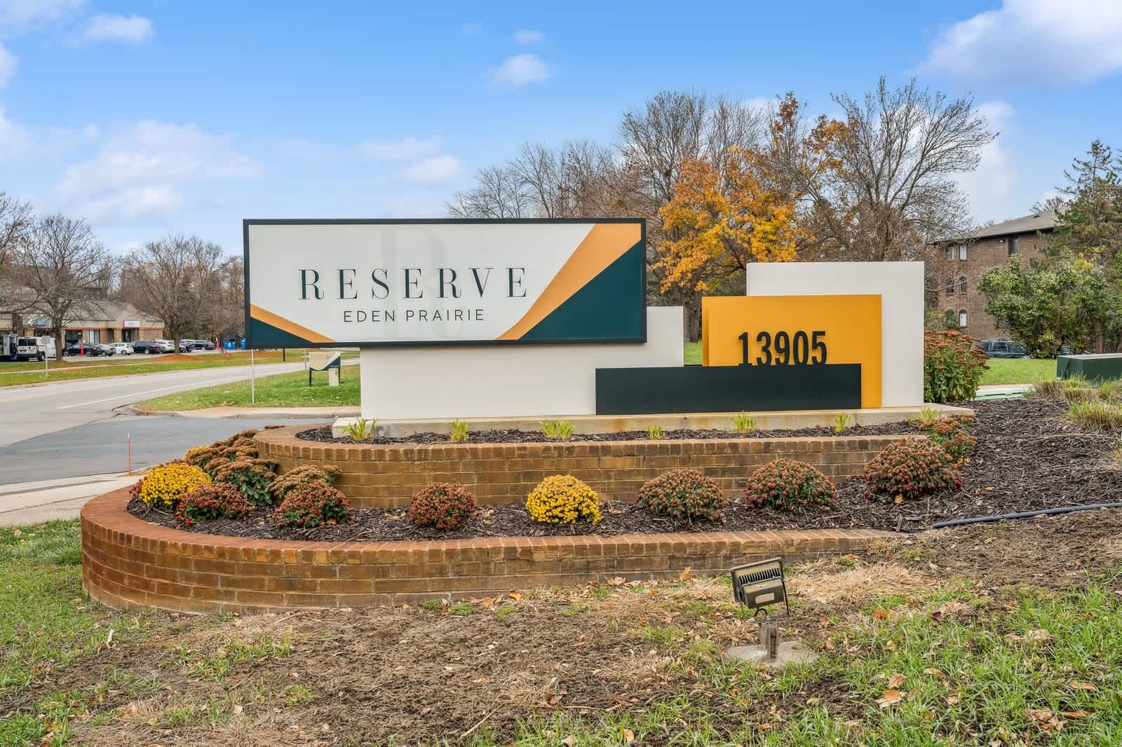 Reserve Eden Prairie – photo 4