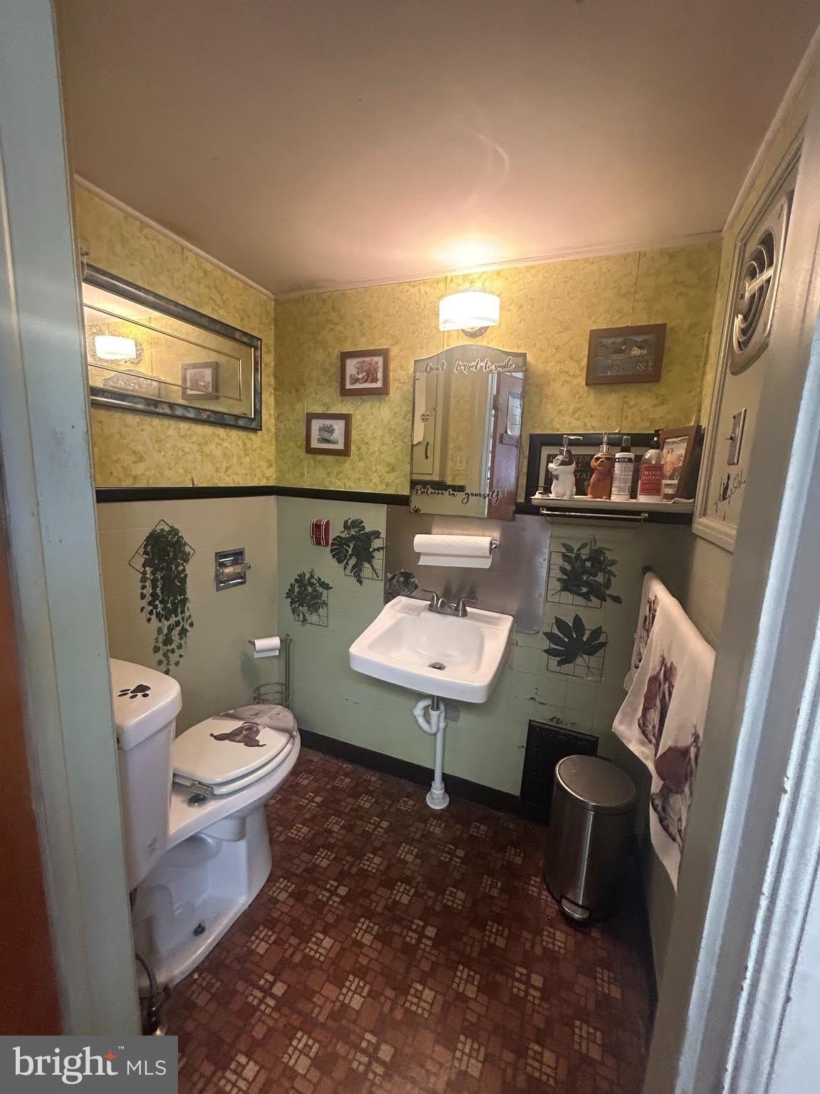 304 N CHESTER Pike – photo 4