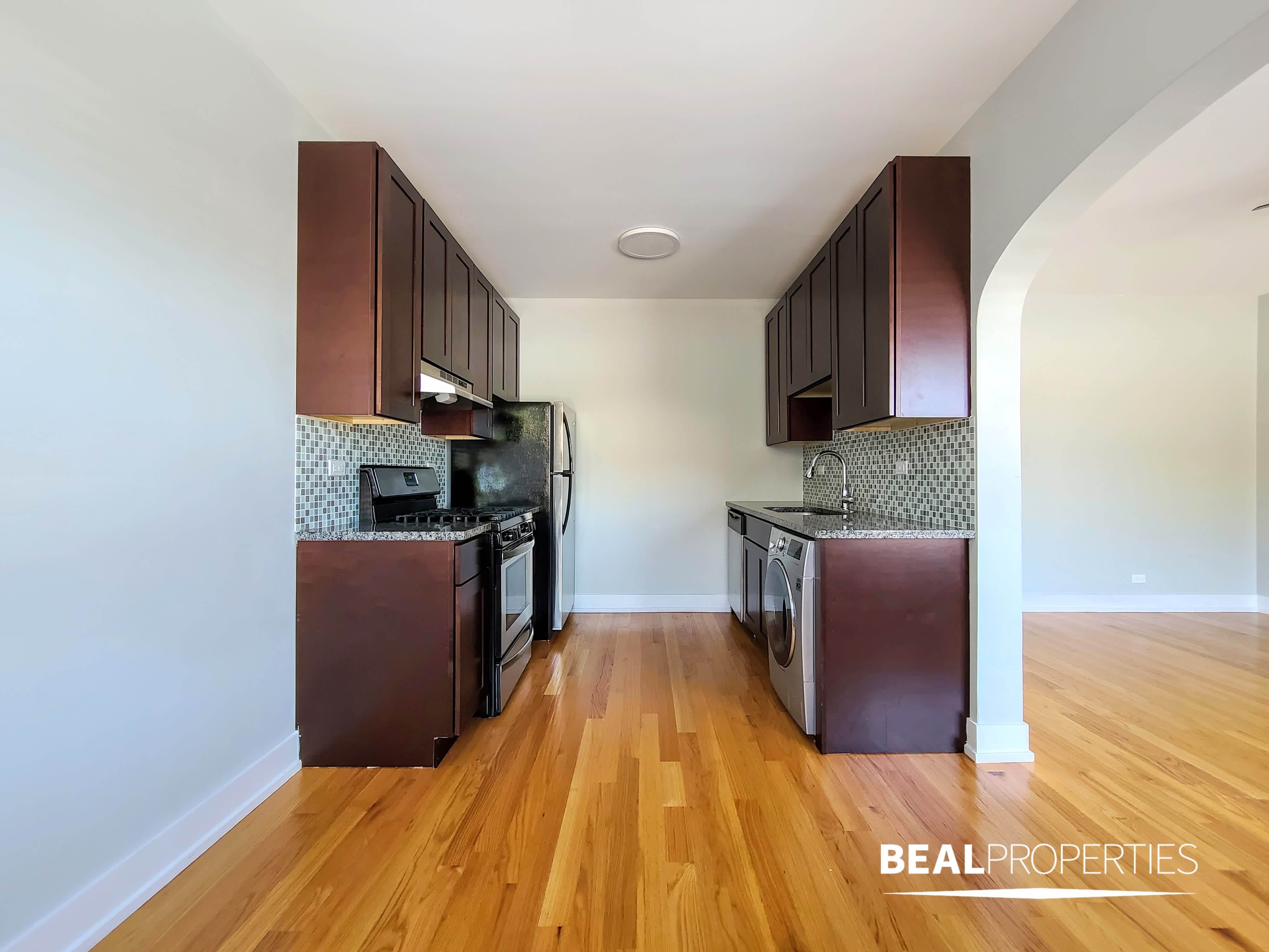 545 Chestnut St – photo 4